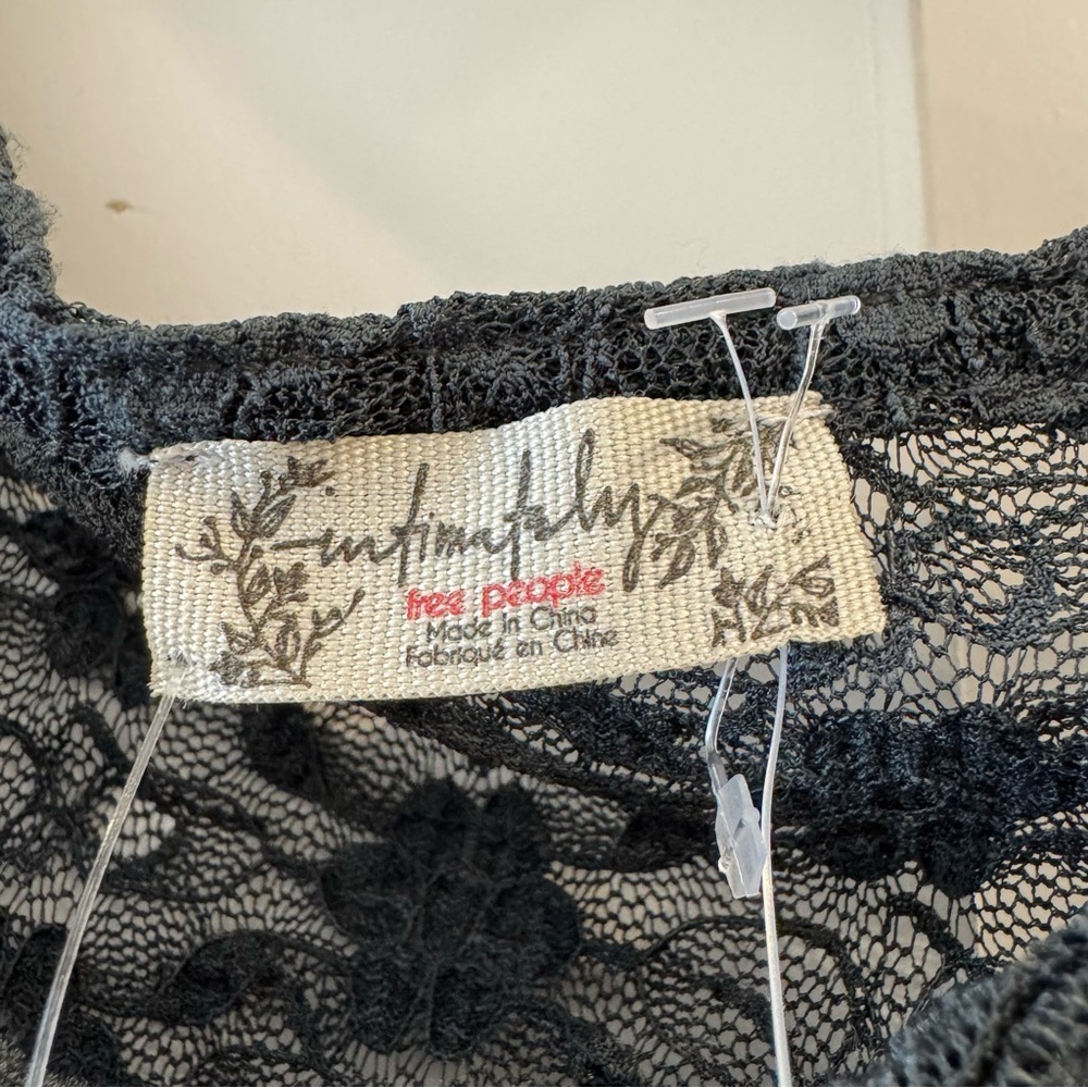 NWT Intimately Free People, Keep It Simple Lace Baby Tee, Charcoal, Size Small - Picture 7 of 10